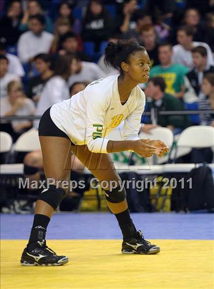 Thumbnail 3 in Long Beach Poly vs. Palo Alto (CIF State D1 Final) photogallery.