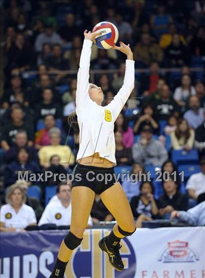 Thumbnail 3 in Long Beach Poly vs. Palo Alto (CIF State D1 Final) photogallery.