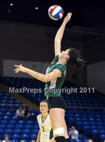 Thumbnail 3 in Long Beach Poly vs. Palo Alto (CIF State D1 Final) photogallery.