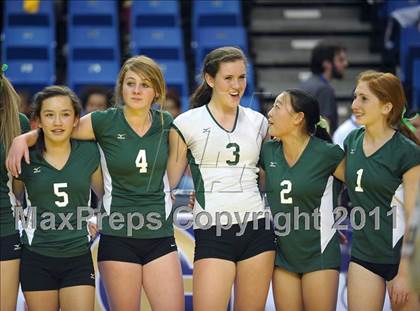Thumbnail 3 in Long Beach Poly vs. Palo Alto (CIF State D1 Final) photogallery.