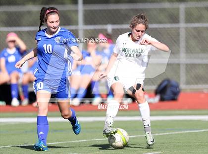 Thumbnail 3 in Ludlowe @ Norwalk photogallery.