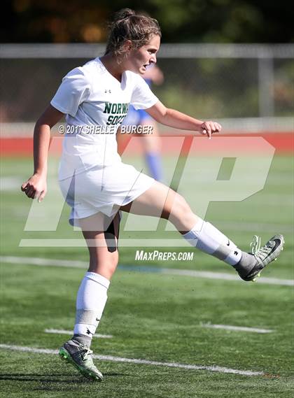 Thumbnail 2 in Ludlowe @ Norwalk photogallery.