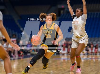 Thumbnail 3 in South Grand Prairie vs Brennan (UIL 6A Basketball Semifinal) photogallery.