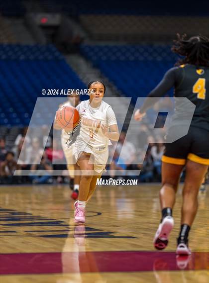 Thumbnail 2 in South Grand Prairie vs Brennan (UIL 6A Basketball Semifinal) photogallery.