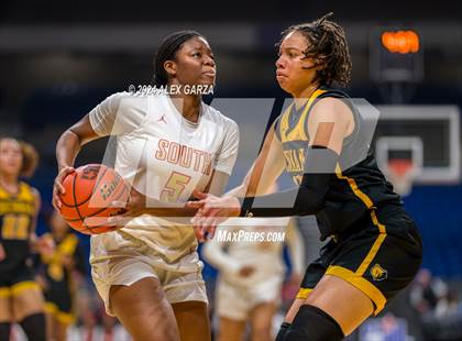 Thumbnail 2 in South Grand Prairie vs Brennan (UIL 6A Basketball Semifinal) photogallery.