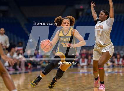 Thumbnail 2 in South Grand Prairie vs Brennan (UIL 6A Basketball Semifinal) photogallery.