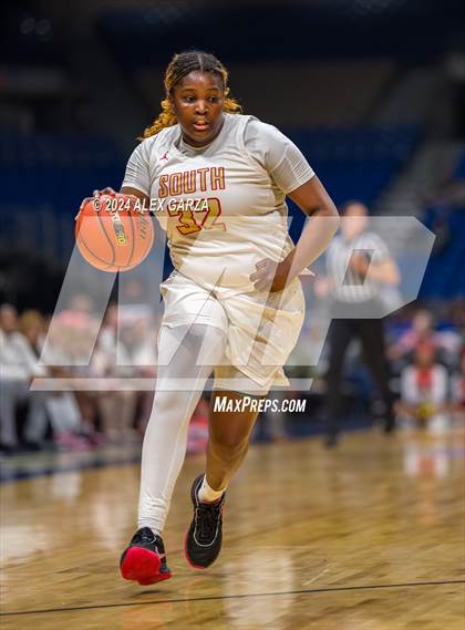 Thumbnail 3 in South Grand Prairie vs Brennan (UIL 6A Basketball Semifinal) photogallery.