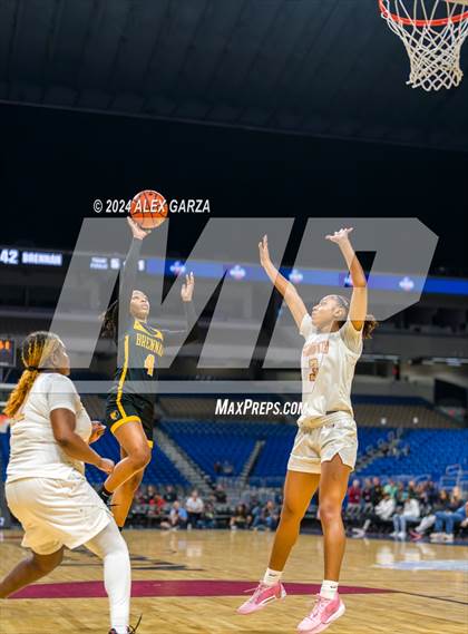 Thumbnail 3 in South Grand Prairie vs Brennan (UIL 6A Basketball Semifinal) photogallery.