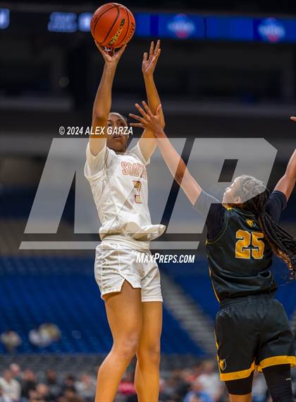 Thumbnail 3 in South Grand Prairie vs Brennan (UIL 6A Basketball Semifinal) photogallery.