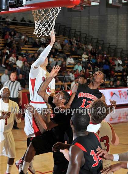 Thumbnail 2 in Orange Lutheran vs. Westchester (Nike Extravaganza) photogallery.
