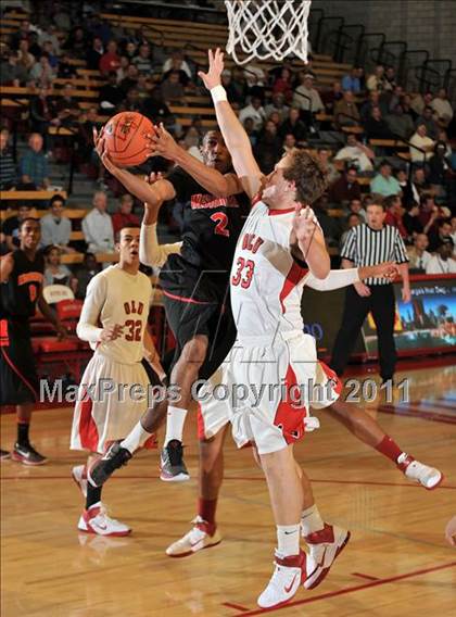 Thumbnail 3 in Orange Lutheran vs. Westchester (Nike Extravaganza) photogallery.