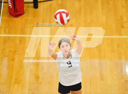 Thumbnail 2 in Ursuline Academy vs Riverside Academy (Sacred Heart Jamboree) photogallery.