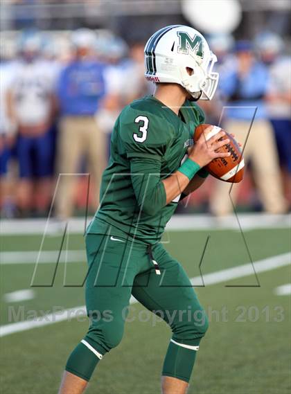 Thumbnail 1 in Holton vs Mulvane (KSHSAA 4A Regional Playoff) photogallery.