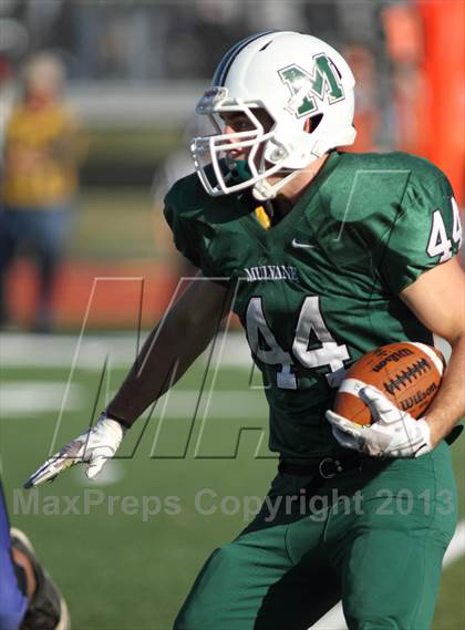 Thumbnail 3 in Holton vs Mulvane (KSHSAA 4A Regional Playoff) photogallery.