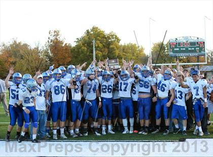 Thumbnail 3 in Holton vs Mulvane (KSHSAA 4A Regional Playoff) photogallery.