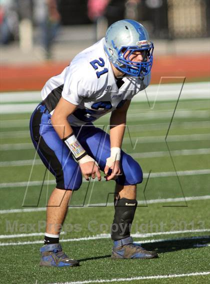 Thumbnail 1 in Holton vs Mulvane (KSHSAA 4A Regional Playoff) photogallery.
