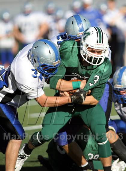 Thumbnail 3 in Holton vs Mulvane (KSHSAA 4A Regional Playoff) photogallery.