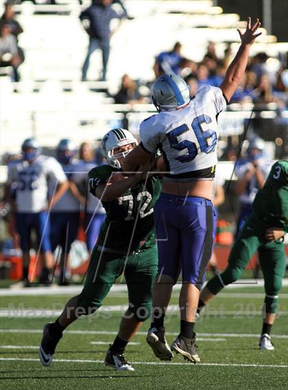 Thumbnail 2 in Holton vs Mulvane (KSHSAA 4A Regional Playoff) photogallery.