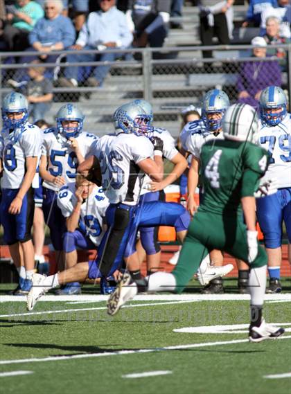 Thumbnail 2 in Holton vs Mulvane (KSHSAA 4A Regional Playoff) photogallery.