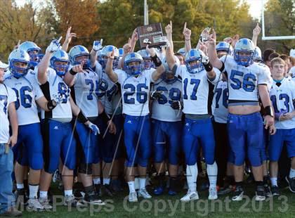 Thumbnail 3 in Holton vs Mulvane (KSHSAA 4A Regional Playoff) photogallery.