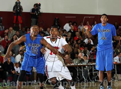 Thumbnail 2 in El Camino Real vs. Westchester (CIF LA City Section D1 Final) photogallery.