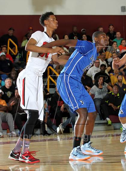 Thumbnail 3 in El Camino Real vs. Westchester (CIF LA City Section D1 Final) photogallery.