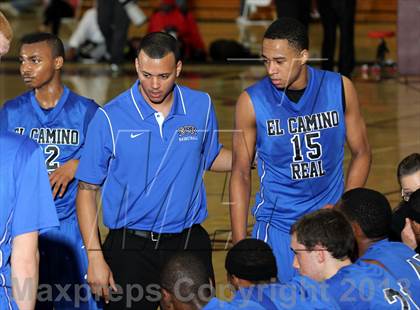 Thumbnail 3 in El Camino Real vs. Westchester (CIF LA City Section D1 Final) photogallery.