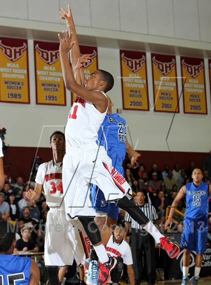 Thumbnail 1 in El Camino Real vs. Westchester (CIF LA City Section D1 Final) photogallery.