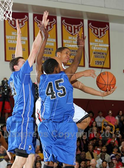 Thumbnail 3 in El Camino Real vs. Westchester (CIF LA City Section D1 Final) photogallery.