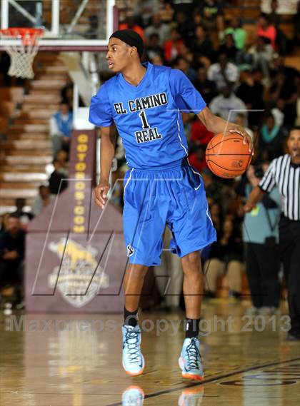 Thumbnail 2 in El Camino Real vs. Westchester (CIF LA City Section D1 Final) photogallery.