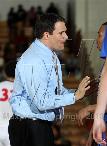Thumbnail 1 in El Camino Real vs. Westchester (CIF LA City Section D1 Final) photogallery.