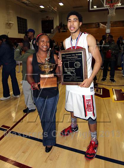 Thumbnail 1 in El Camino Real vs. Westchester (CIF LA City Section D1 Final) photogallery.
