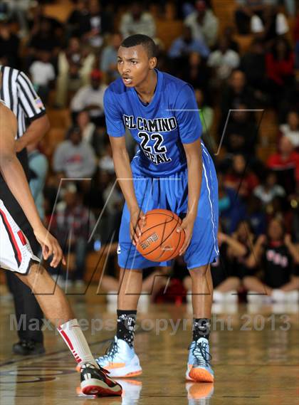 Thumbnail 1 in El Camino Real vs. Westchester (CIF LA City Section D1 Final) photogallery.
