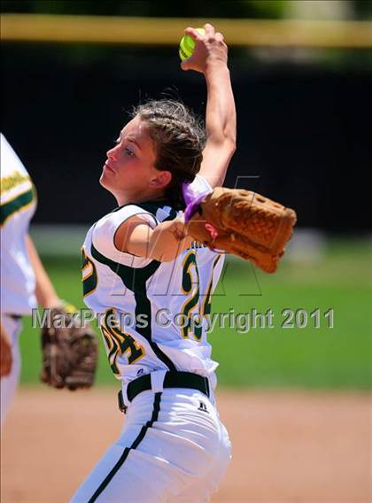Thumbnail 3 in Le Grand  vs Mariposa (CIF SJS D6 Final) photogallery.