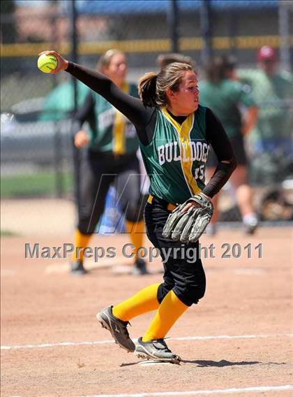 Thumbnail 1 in Le Grand  vs Mariposa (CIF SJS D6 Final) photogallery.
