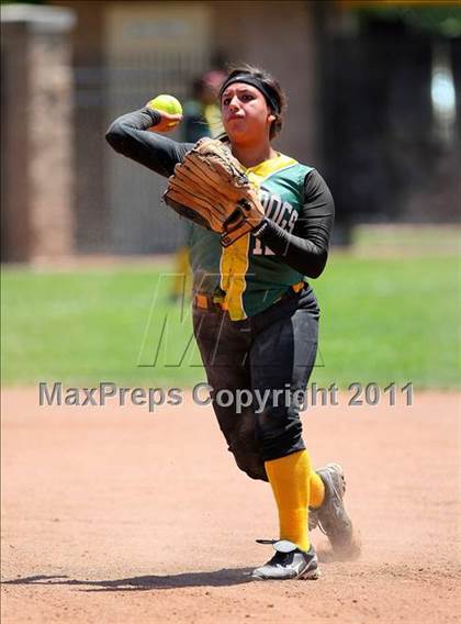 Thumbnail 2 in Le Grand  vs Mariposa (CIF SJS D6 Final) photogallery.