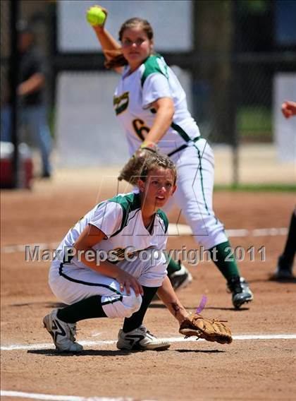 Thumbnail 2 in Le Grand  vs Mariposa (CIF SJS D6 Final) photogallery.