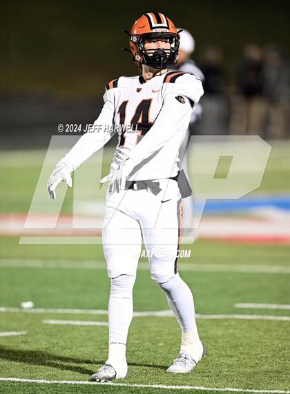 Thumbnail 3 in Hoover @ Lake (OHSAA Division 2 First Round) photogallery.