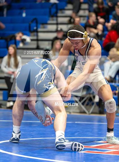 Thumbnail 1 in WVSSAC Class AA/A Region III Championship photogallery.