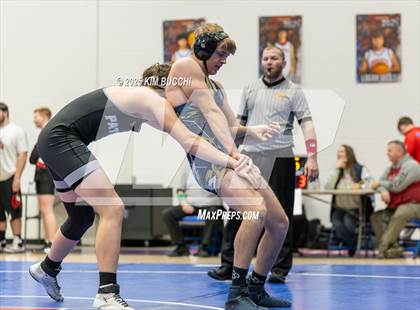 Thumbnail 2 in WVSSAC Class AA/A Region III Championship photogallery.