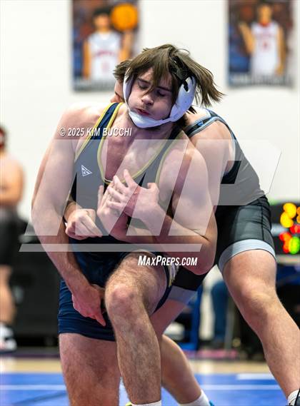 Thumbnail 1 in WVSSAC Class AA/A Region III Championship photogallery.