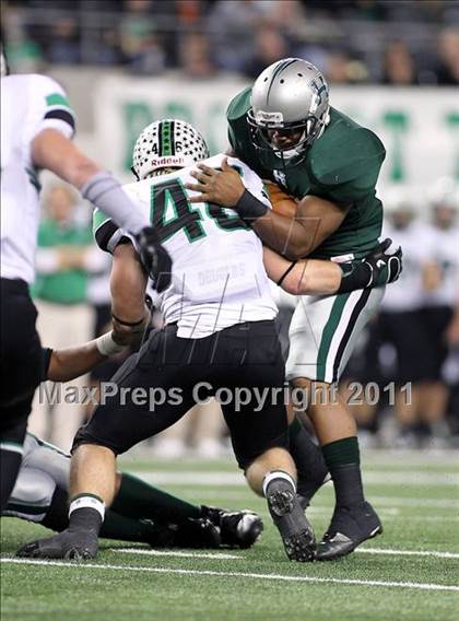 Thumbnail 2 in Fort Bend Hightower vs. Carroll (UIL 5A Division 1 Final) photogallery.