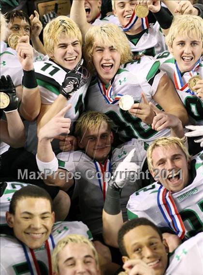 Thumbnail 3 in Fort Bend Hightower vs. Carroll (UIL 5A Division 1 Final) photogallery.