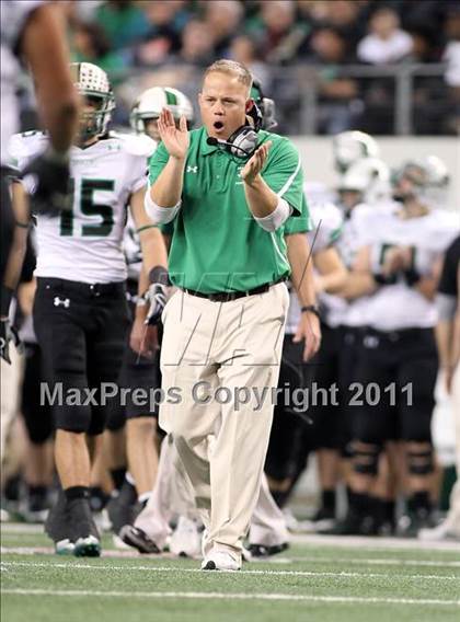 Thumbnail 2 in Fort Bend Hightower vs. Carroll (UIL 5A Division 1 Final) photogallery.