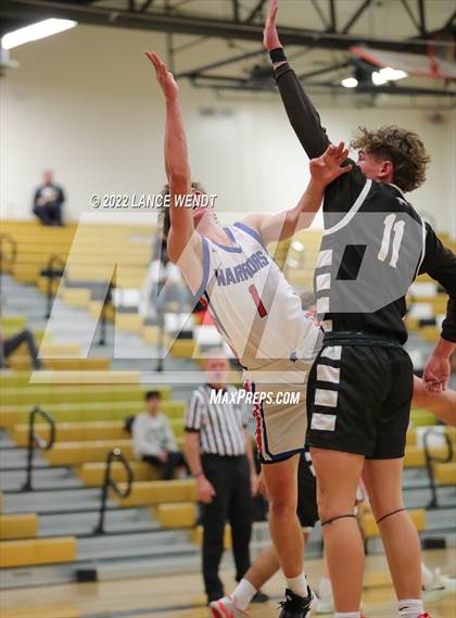 Thumbnail 3 in Centaurus vs. Palmer photogallery.