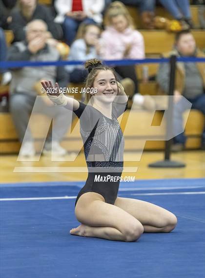 Thumbnail 1 in WIAA Badger Conference (Floor) photogallery.