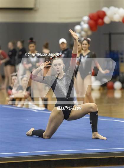 Thumbnail 1 in WIAA Badger Conference (Floor) photogallery.