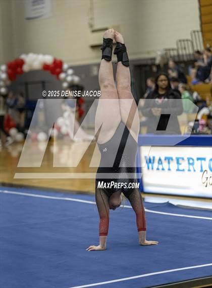 Thumbnail 1 in WIAA Badger Conference (Floor) photogallery.