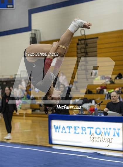 Thumbnail 1 in WIAA Badger Conference (Floor) photogallery.