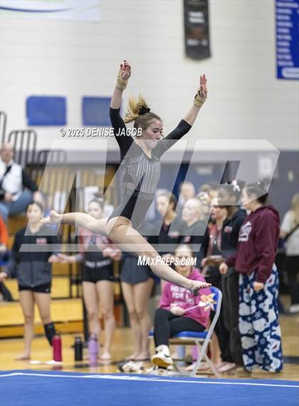 Thumbnail 2 in WIAA Badger Conference (Floor) photogallery.